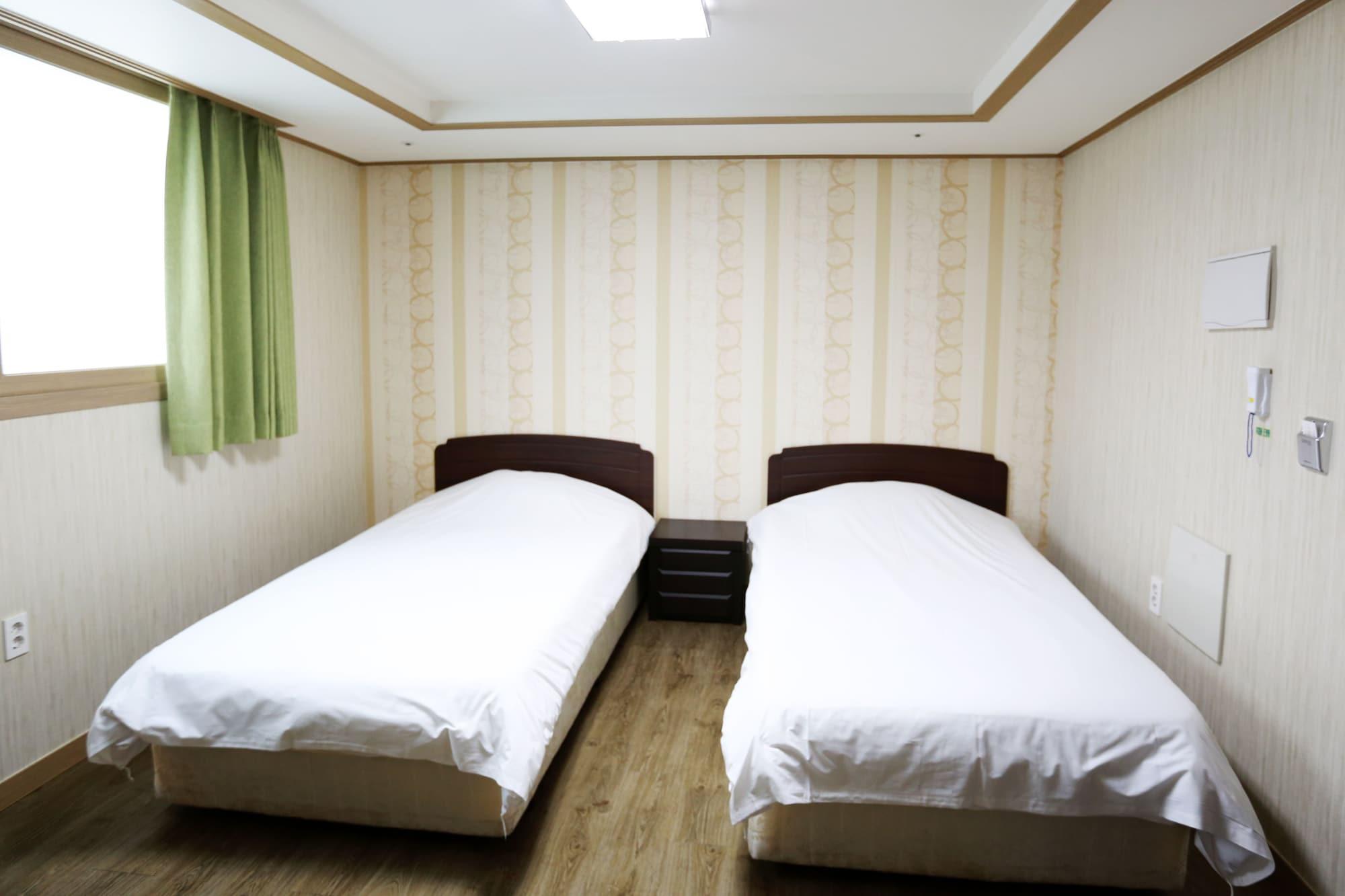 Olle Tourist Hotel Чеджу Екстериор снимка