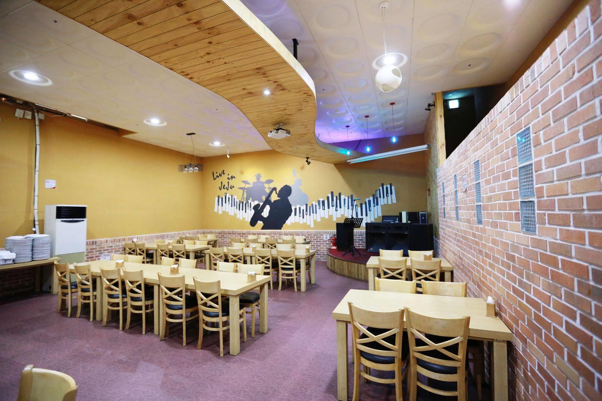 Olle Tourist Hotel Чеджу Екстериор снимка