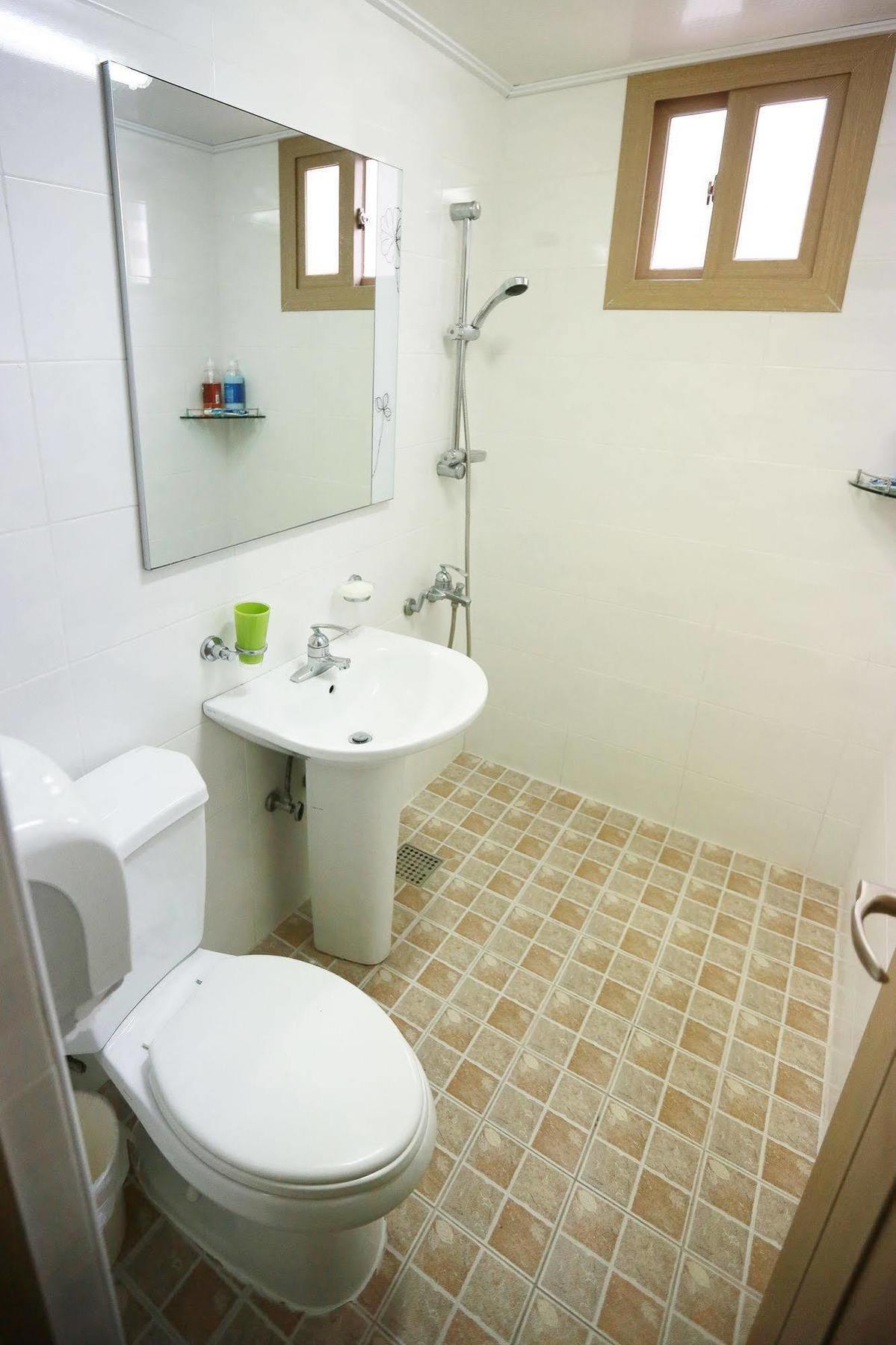 Olle Tourist Hotel Чеджу Екстериор снимка