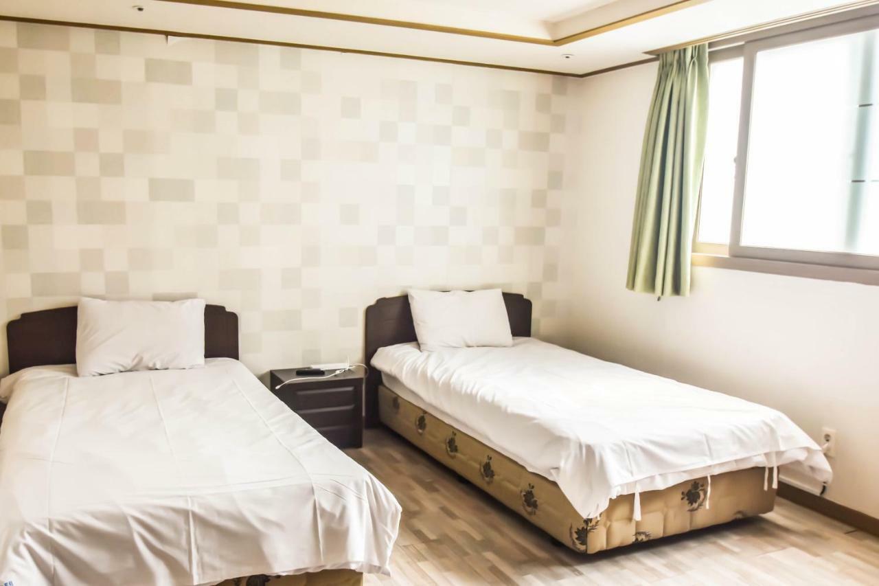 Olle Tourist Hotel Чеджу Екстериор снимка