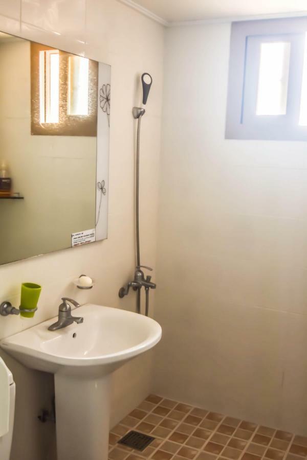 Olle Tourist Hotel Чеджу Екстериор снимка